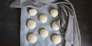 Zdjęcie - Prowansalskie bułeczki - Przepisy kulinarne ze zdjęciami