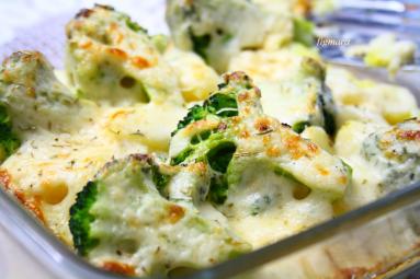 Zdjęcie - Zapiekanka z ziemniaków i brokułów - Przepisy kulinarne ze zdjęciami