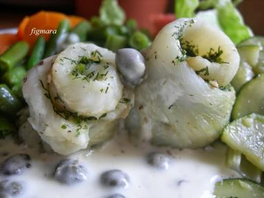 Zdjęcie - Roladki z soli w sosie kaparowym - Przepisy kulinarne ze zdjęciami