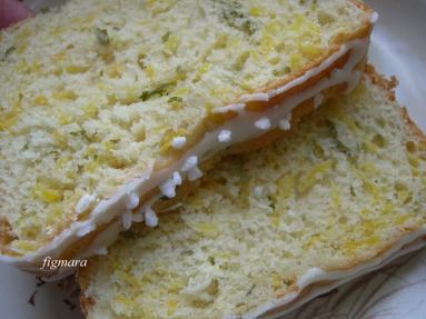 Zdjęcie - Drożdżowe ciasto z dynią i bazylią - Przepisy kulinarne ze zdjęciami