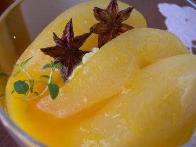 Zdjęcie - Gruszki  w soku pomarańczowym - Przepisy kulinarne ze zdjęciami