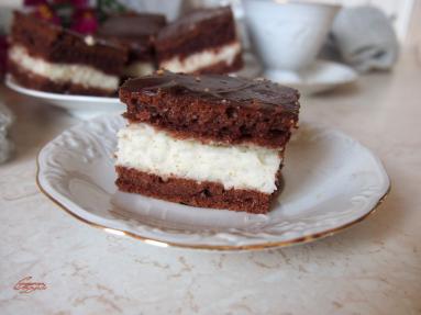 Zdjęcie - Błyskawiczne ciasto kokosowo czekoladowe - Przepisy kulinarne ze zdjęciami