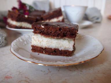 Zdjęcie - Błyskawiczne ciasto kokosowo czekoladowe - Przepisy kulinarne ze zdjęciami