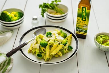 Zdjęcie - Makaron z brokułami i pesto brokułowym - Przepisy kulinarne ze zdjęciami