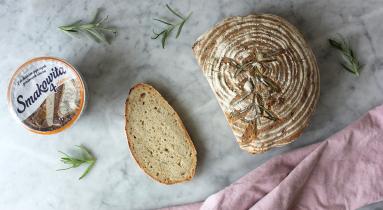 Zdjęcie - Orkiszowy chleb cebulowy na zakwasie - Przepisy kulinarne ze zdjęciami