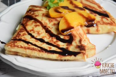 Zdjęcie - Podsmażane naleśniki z serem i brzoskwinią - Przepisy kulinarne ze zdjęciami
