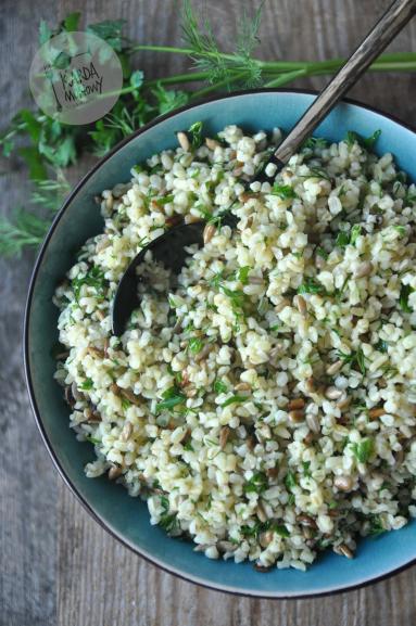 Zdjęcie: Bulgur z ziołami, słonecznikiem i chili Zdjęcie - Bulgur z ziołami, słonecznikiem i chili - Przepisy kulinarne ze zdjęciami