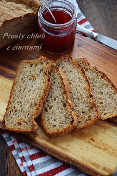 Zdjęcie - Prosty chleb z ziarnami - Przepisy kulinarne ze zdjęciami