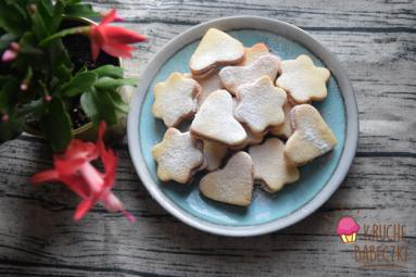 Zdjęcie - Kruche ciasteczka cytrynowe z marmoladą - Przepisy kulinarne ze zdjęciami