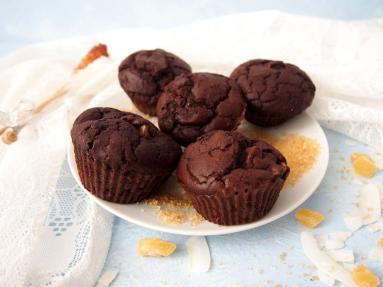 Zdjęcie - Zdrowe babeczki czekoladowe - Przepisy kulinarne ze zdjęciami