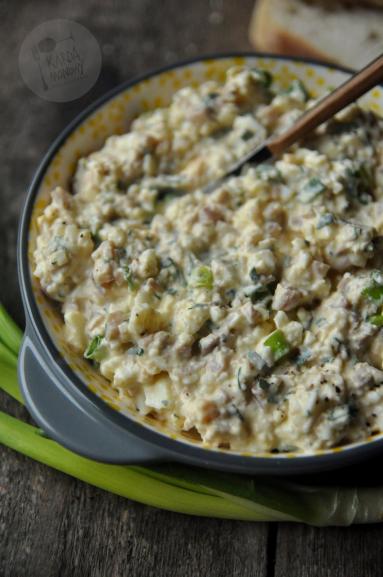 Zdjęcie: Pasta jajeczna z wędzonym kurczakiem Zdjęcie - Pasta jajeczna z wędzonym kurczakiem - Przepisy kulinarne ze zdjęciami