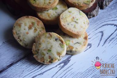 Zdjęcie - Ciasteczka z pistacjami - Przepisy kulinarne ze zdjęciami