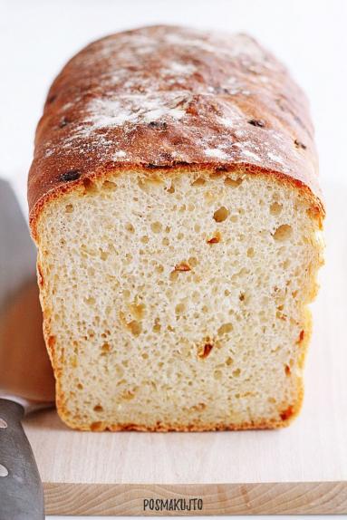 Zdjęcie - Chleb pszenny z cebulą - Przepisy kulinarne ze zdjęciami