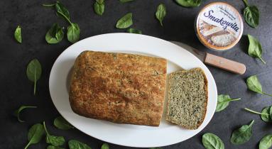 Zdjęcie - Jogurtowy chleb szpinakowy - Przepisy kulinarne ze zdjęciami