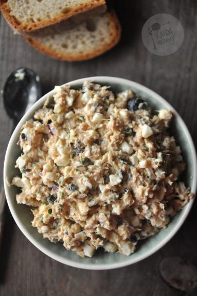 Zdjęcie: Pasta z tuńczyka, jajek i fety Zdjęcie - Pasta z tuńczyka, jajek i fety - Przepisy kulinarne ze zdjęciami