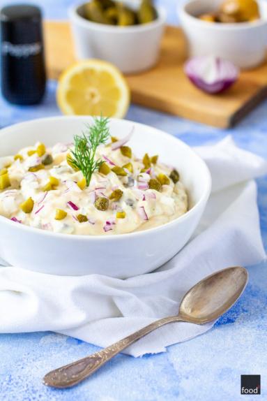 Zdjęcie - Domowy sos tatarski z marynowanymi warzywami - Przepisy kulinarne ze zdjęciami