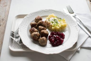 Zdjęcie - Szwedzkie klopsiki z IKEA - Przepisy kulinarne ze zdjęciami