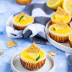 Zdjęcie - Mini serniczki z lemon curd, prosty przepis na efektowne babeczki - Przepisy kulinarne ze zdjęciami