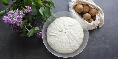 Zdjęcie - Prosty chleb z młodymi ziemniakami - Przepisy kulinarne ze zdjęciami