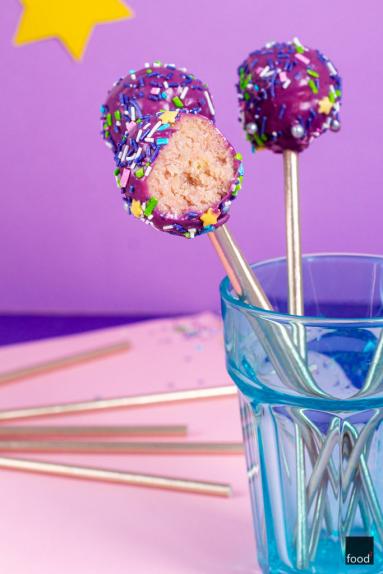 Zdjęcie - Starry night cake pops - gwiezdne ciasteczkowe lizaki - Przepisy kulinarne ze zdjęciami