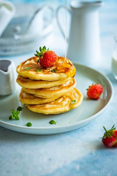 Zdjęcie - Pancakes na zakwasie – sposób na zużycie nadmiaru zakwasu chlebowego - Przepisy kulinarne ze zdjęciami