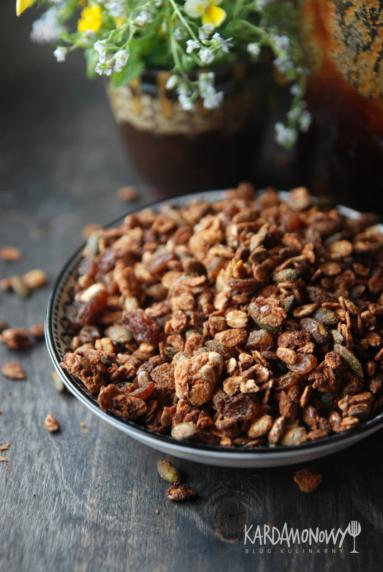 Zdjęcie: Granola z masłem orzechowym Zdjęcie - Granola z masłem orzechowym - Przepisy kulinarne ze zdjęciami