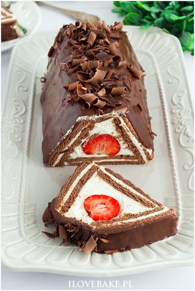 Zdjęcie - Ciasto chatka puchatka z truskawkami - Przepisy kulinarne ze zdjęciami