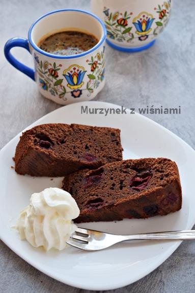 Zdjęcie - Murzynek z wiśniami - Przepisy kulinarne ze zdjęciami