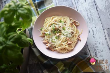 Zdjęcie - Spaghetti z kurkami  - pyszne - Przepisy kulinarne ze zdjęciami