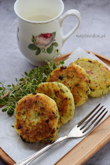 Zdjęcie - Placki z gotowanych ziemniaków i cebulki - Przepisy kulinarne ze zdjęciami