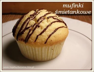 Zdjęcie - Mufinki śmietankowe z kokosem  - Przepisy kulinarne ze zdjęciami