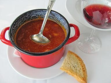 Zdjęcie - Węgierska zupa gulaszowa - Przepisy kulinarne ze zdjęciami