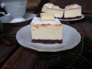 Zdjęcie - Sernik z białą czekoladą - Przepisy kulinarne ze zdjęciami