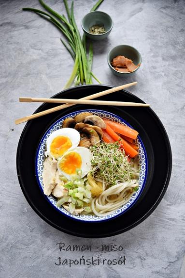 Zdjęcie - Ramen miso - japoński rosół - Napiecyku - Przepisy kulinarne ze zdjęciami