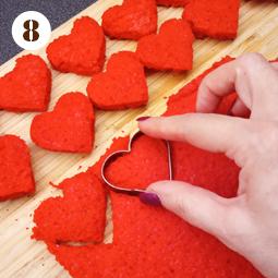 Zdjęcie - Walentynkowa rolada z sercem - Przepisy kulinarne ze zdjęciami