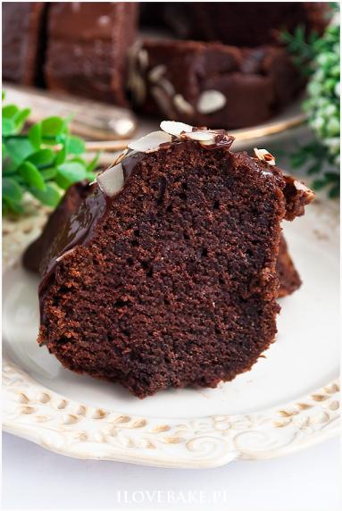 Zdjęcie - Śmietankowa babka czekoladowa - Przepisy kulinarne ze zdjęciami