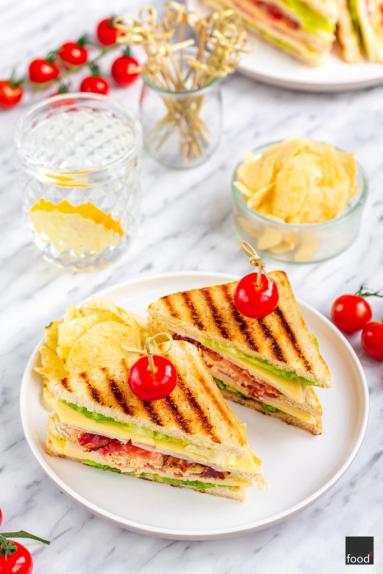 Zdjęcie - Club Sandwich - kanapka klubowa jak w Ameryce - Przepisy kulinarne ze zdjęciami