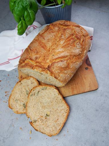 Zdjęcie - Chleb z gara na maślance - najlepszy - Przepisy kulinarne ze zdjęciami