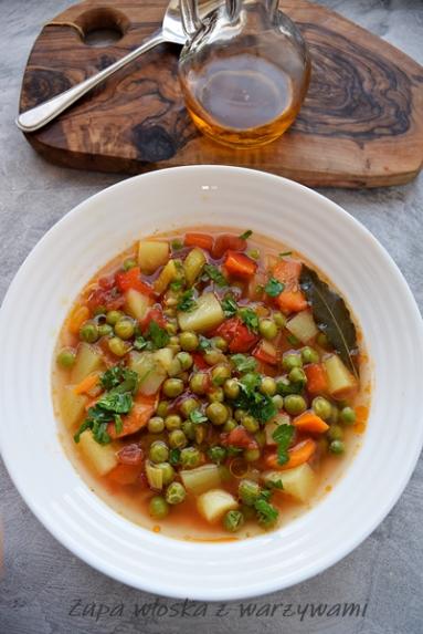 Zdjęcie - Zupa włoska z warzywami - Napiecyku - Przepisy kulinarne ze zdjęciami