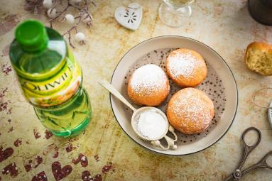Zdjęcie - Kardamonowe pączki na mleczku kokosowym - Przepisy kulinarne ze zdjęciami