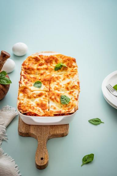 Zdjęcie - Lasagne z mielonym mięsem - Przepisy kulinarne ze zdjęciami