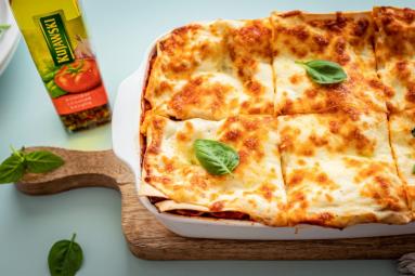 Zdjęcie - Lasagne z mielonym mięsem - Przepisy kulinarne ze zdjęciami