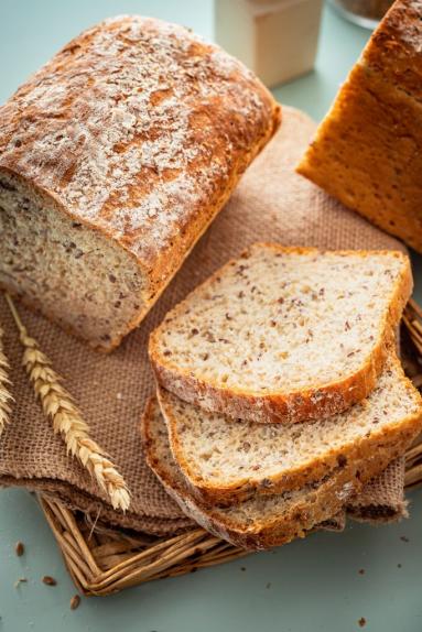 Zdjęcie - Przepis na chleb wieloziarnisty mieszany łyżką - Przepisy kulinarne ze zdjęciami