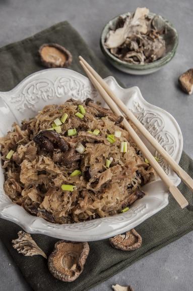 Zdjęcie - Bigos po azjatycku - Przepisy kulinarne ze zdjęciami