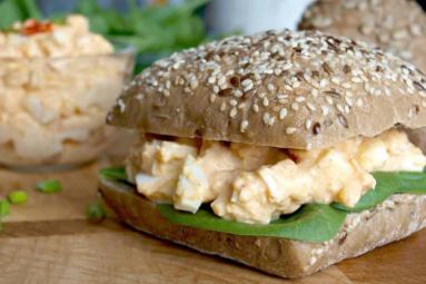 Zdjęcie - Kanapkowa pasta jajeczna - Przepisy kulinarne ze zdjęciami