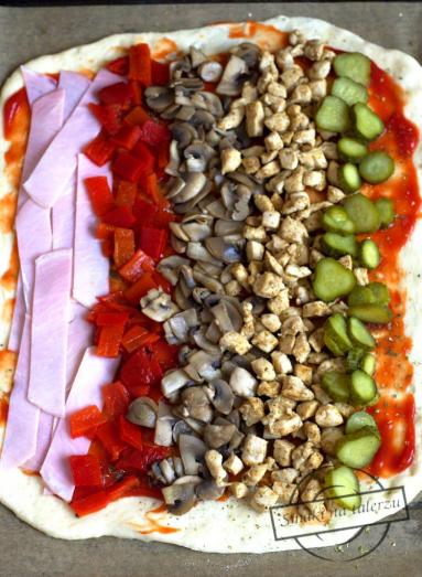 Zdjęcie - Stromboli - Przepisy kulinarne ze zdjęciami