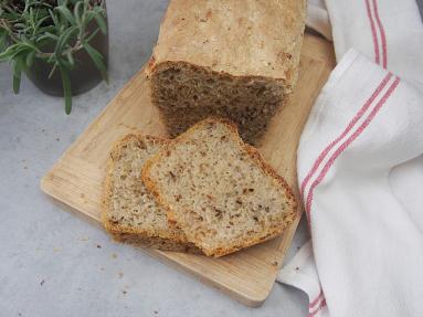 Zdjęcie - Chleb pszenny z płatkami owsianymi - Przepisy kulinarne ze zdjęciami