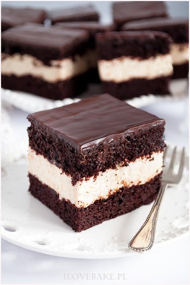 Zdjęcie - Ciasto czekoladowe z kremem orzechowym - Przepisy kulinarne ze zdjęciami