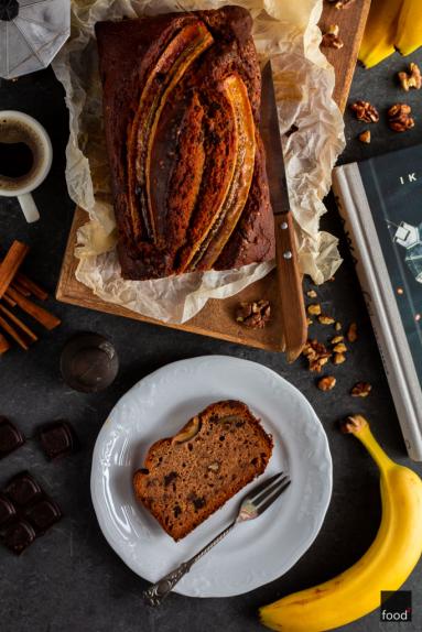 Zdjęcie - Chlebek bananowy z palonym masłem, orzechami i czekoladą - Przepisy kulinarne ze zdjęciami
