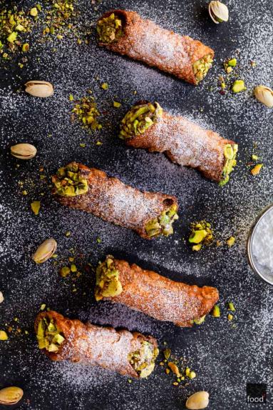 Zdjęcie - Sycylijskie cannoli z pistacjami - Przepisy kulinarne ze zdjęciami